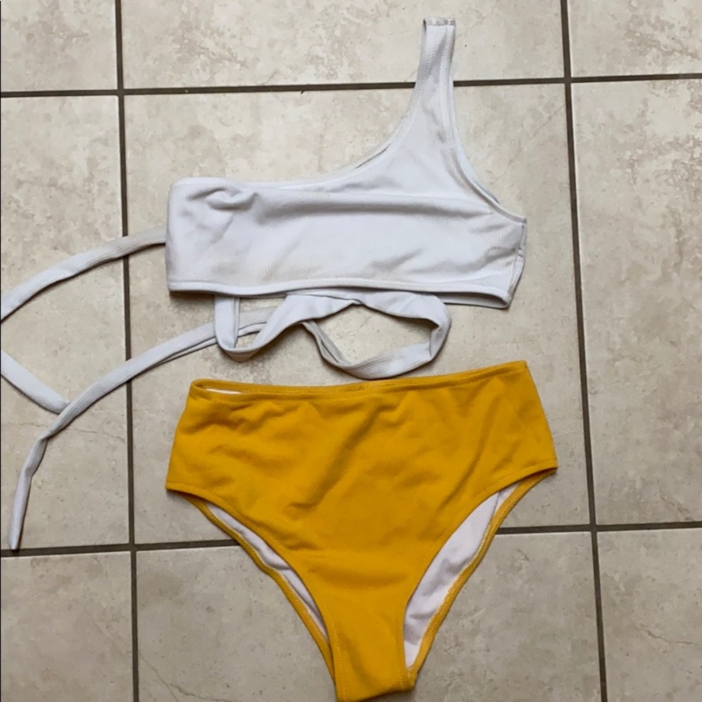wrap around top and high waisted bottoms